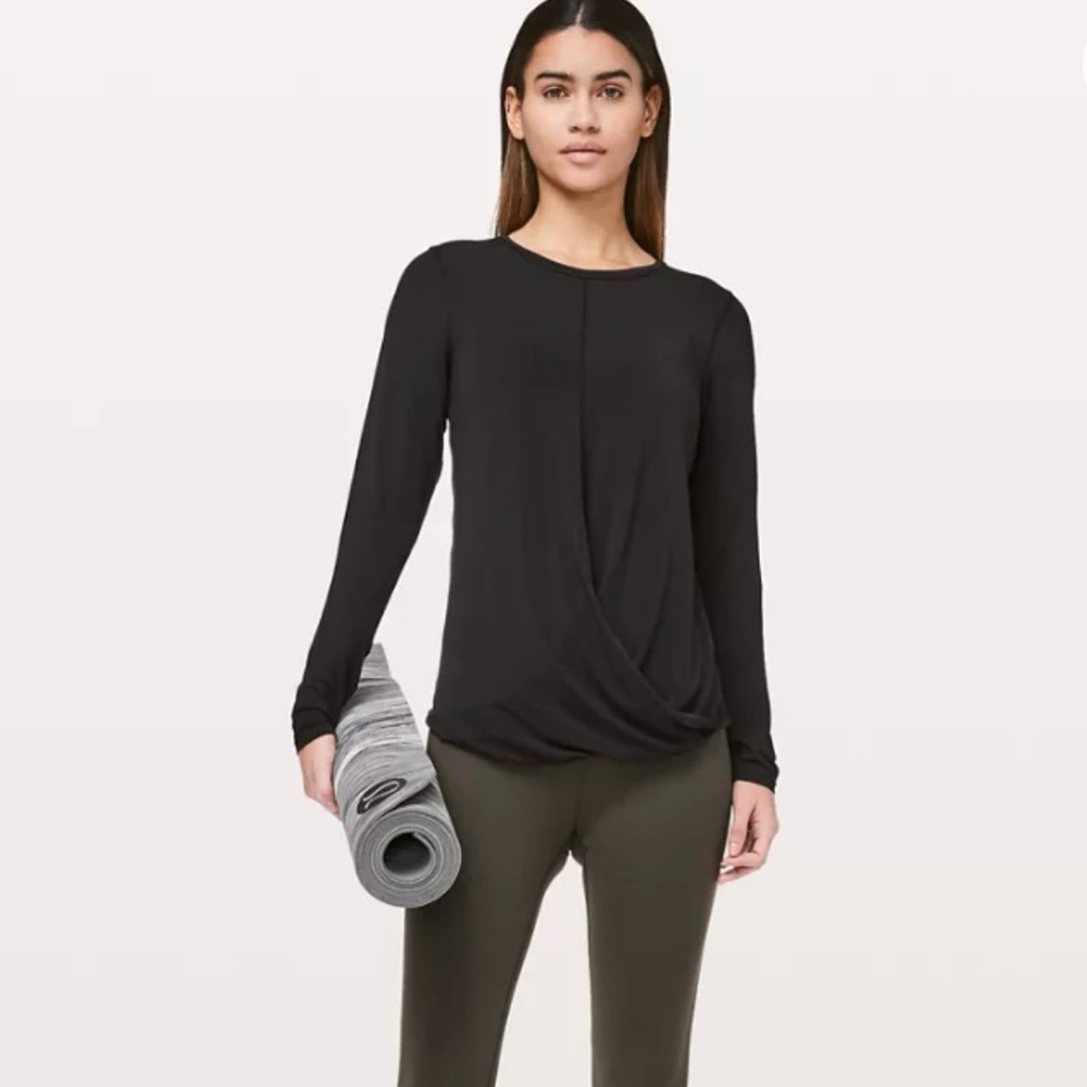 Lululemon Black Long Sleeve Top